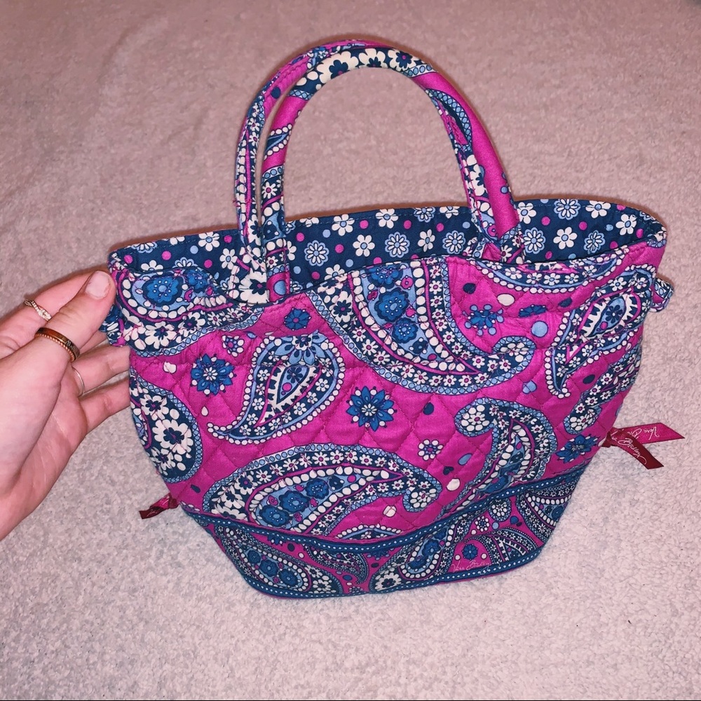 Very Berry Vera Bradley purse💐